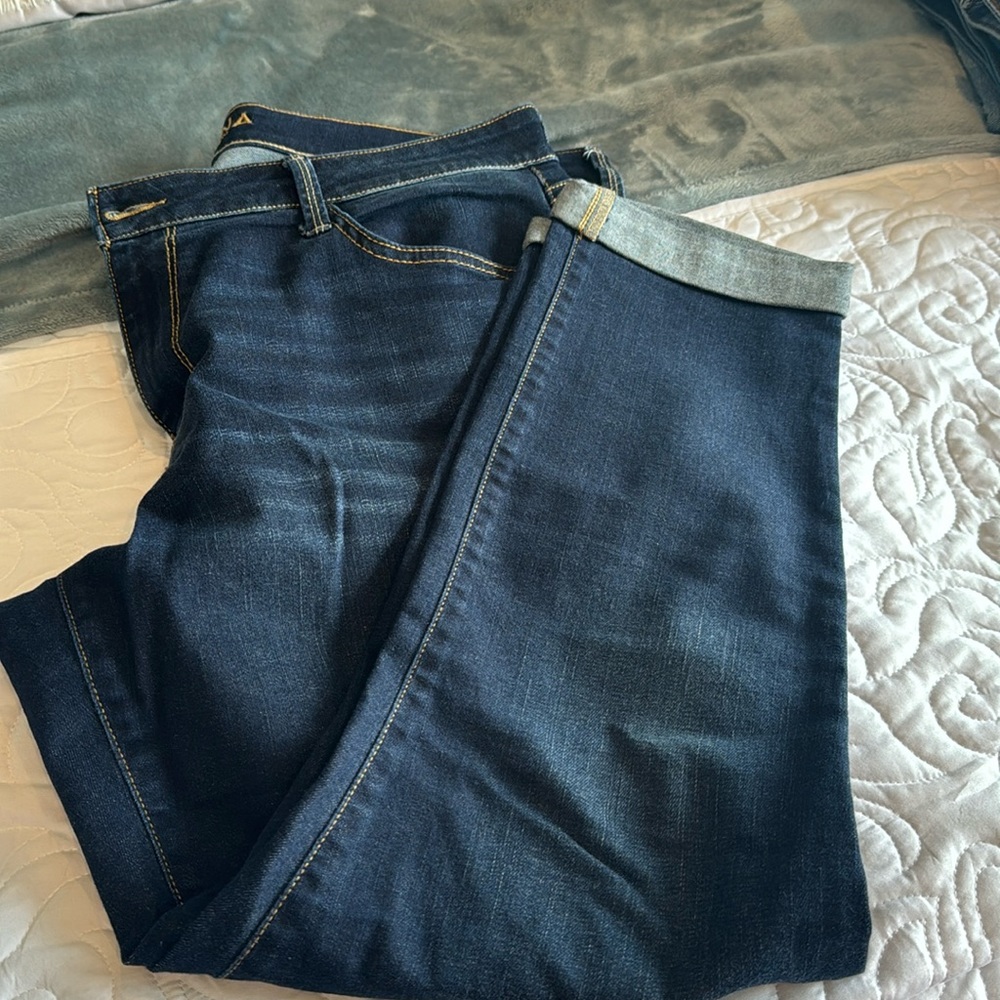 Women’s cropped jeans